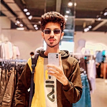 Hirthesh R